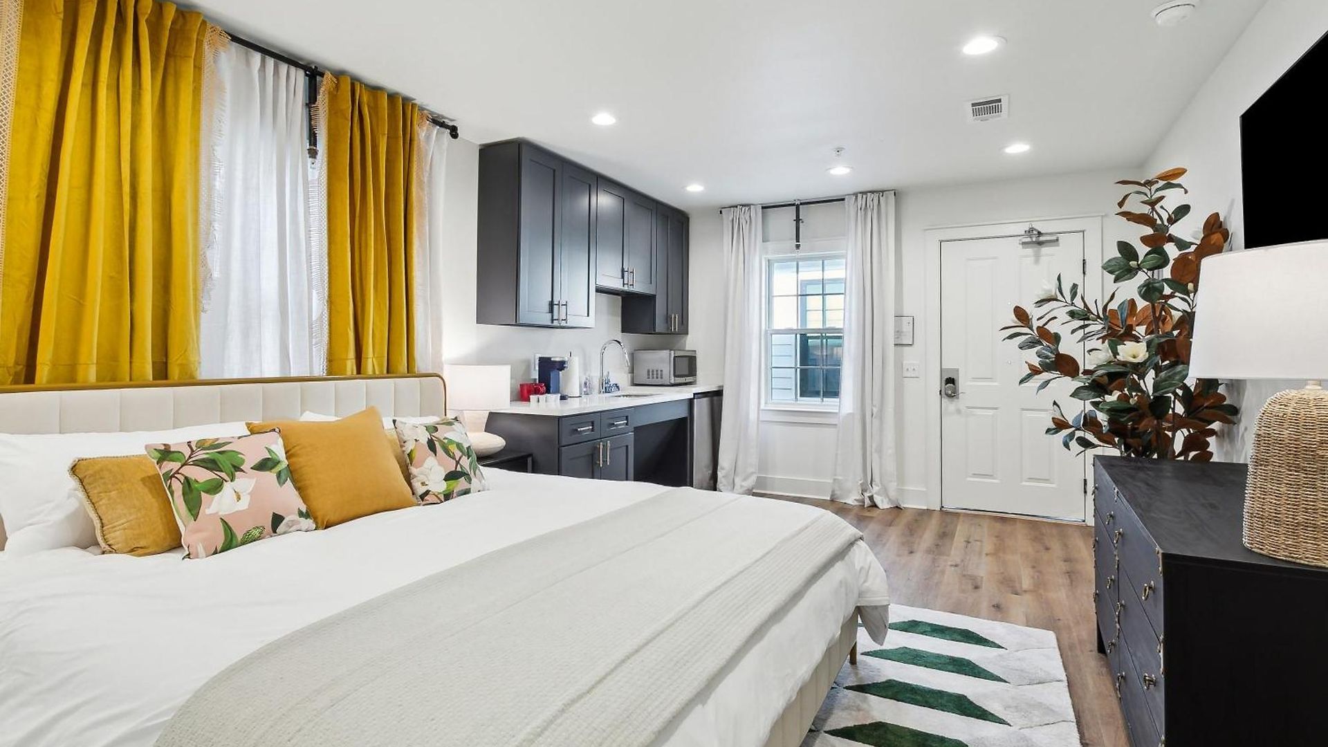 Vibrant Nola Retreat Jazz & Culture Apartment New Orleans