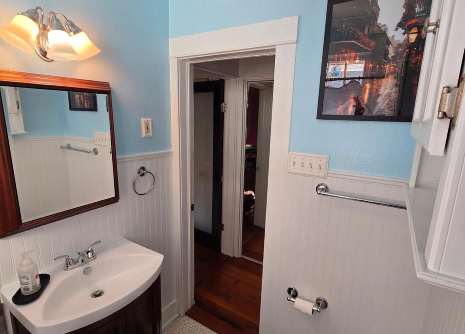 Apartment Private Bedroom Bath Sitting & Porch