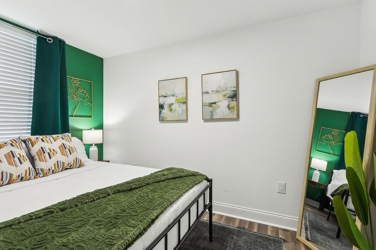 Spacious 10br Nola Home, Perfect For Groups, King Bed Apartment New Orleans