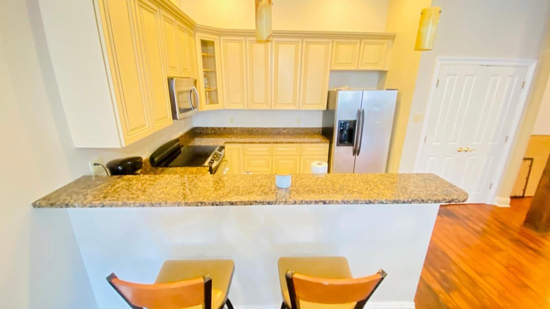 Nola Apartment