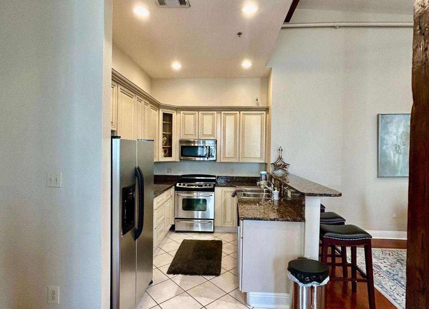 Nola Apartment