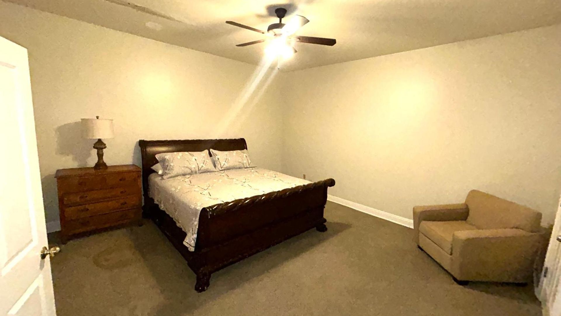 Nola Apartment