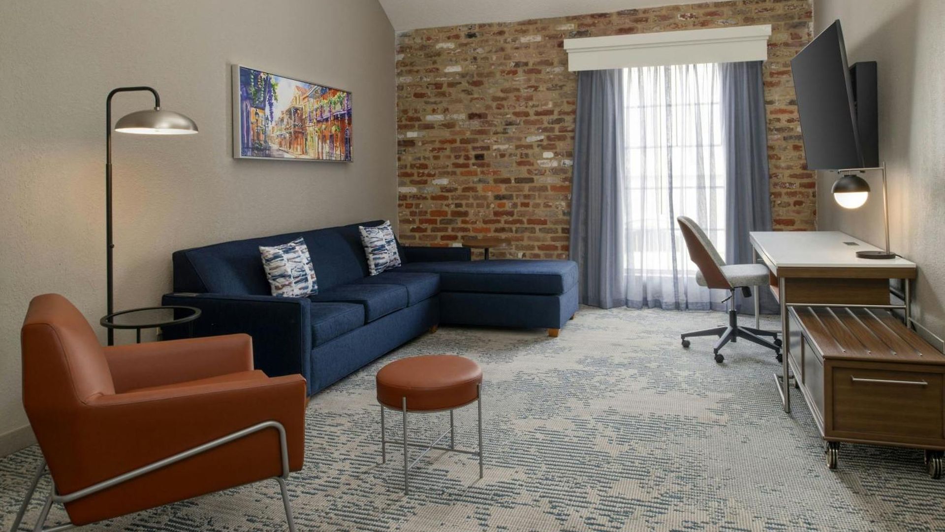 Courtyard By Marriott Warehouse Arts District Hotel