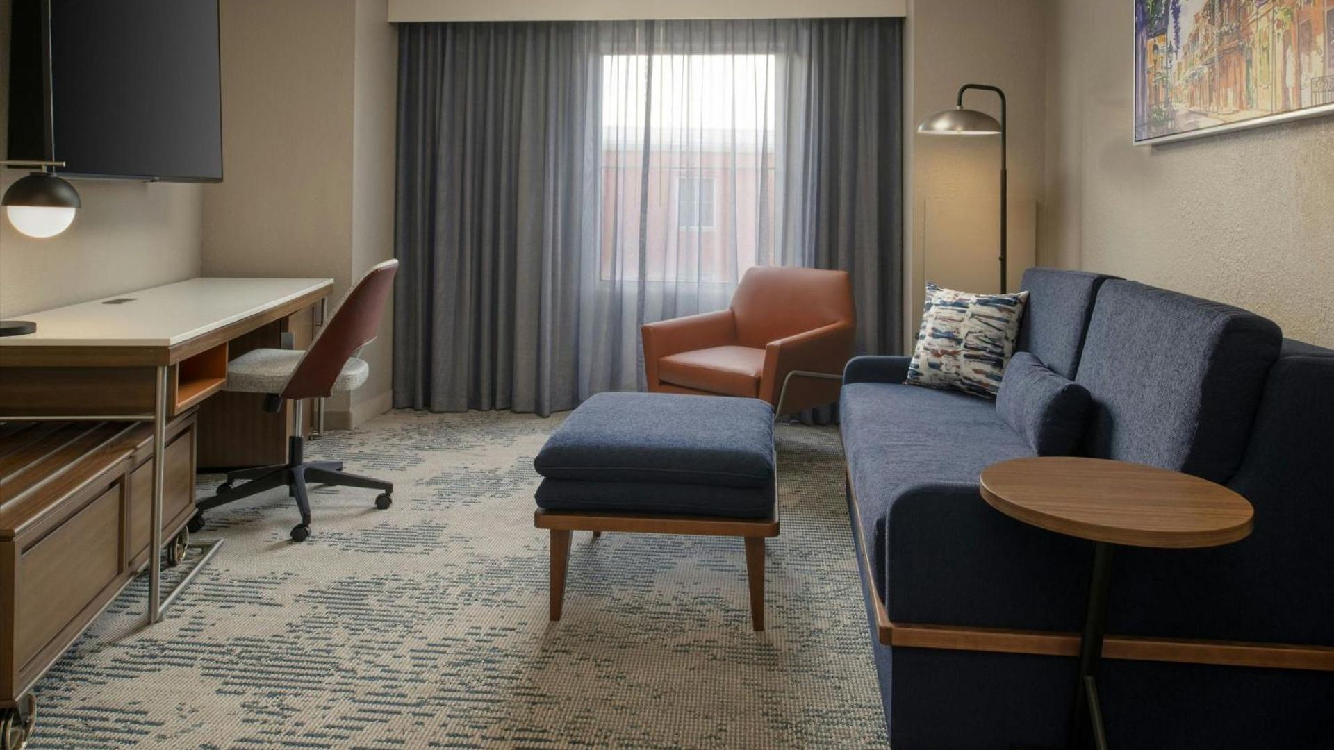 Courtyard By Marriott Warehouse Arts District 3*