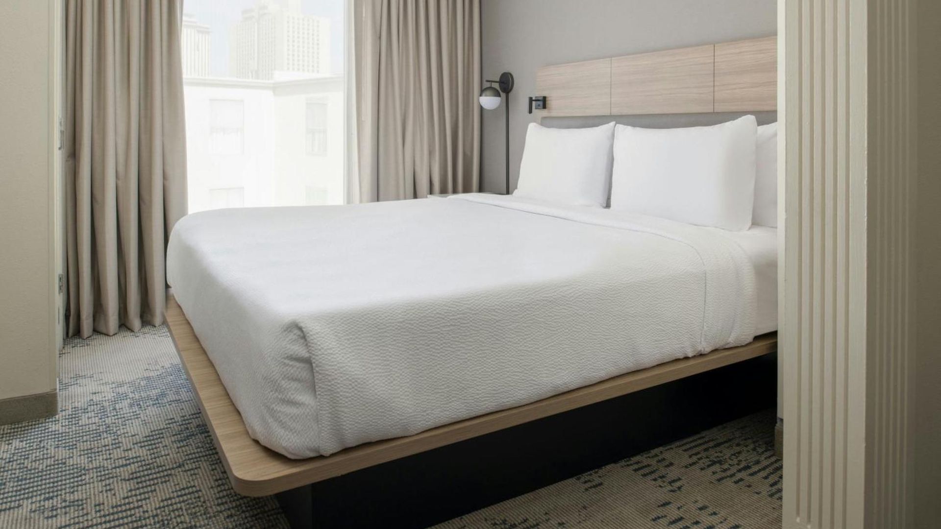 Springhill By Marriott Warehouse Arts District Hotel 3*