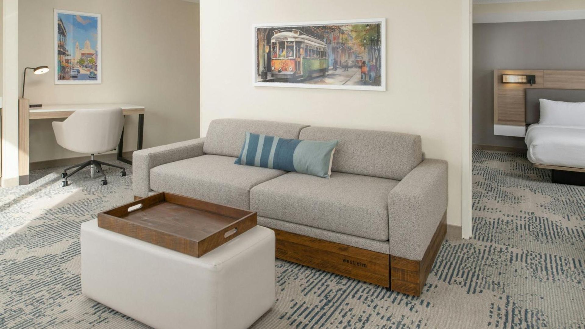 Springhill By Marriott Warehouse Arts District Hotel