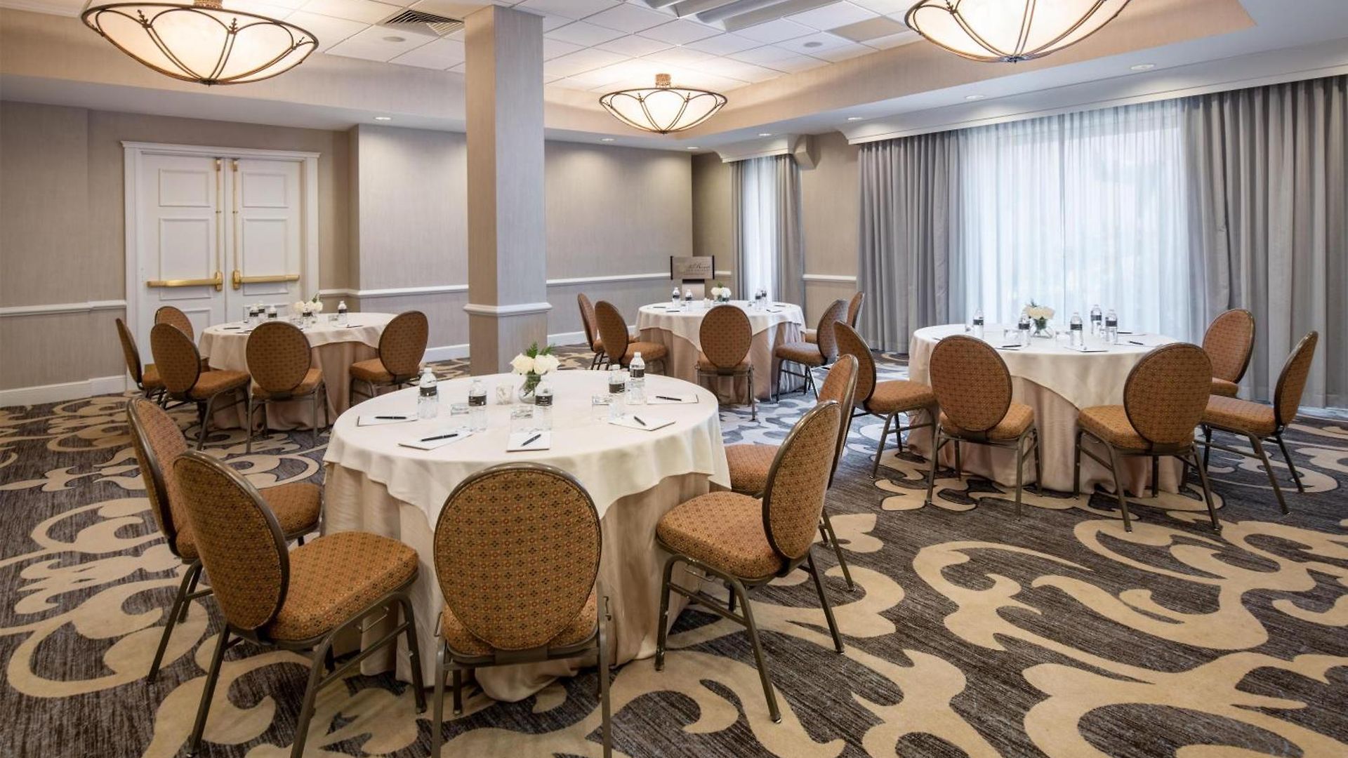 The Roosevelt - Waldorf Astoria & Hotel New Orleans