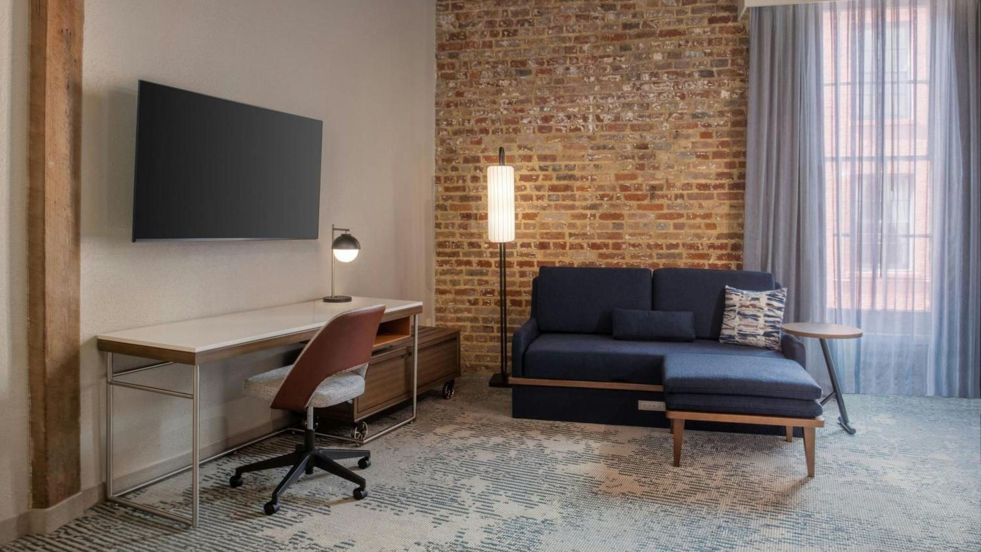 Courtyard By Marriott Warehouse Arts District 3* New Orleans
