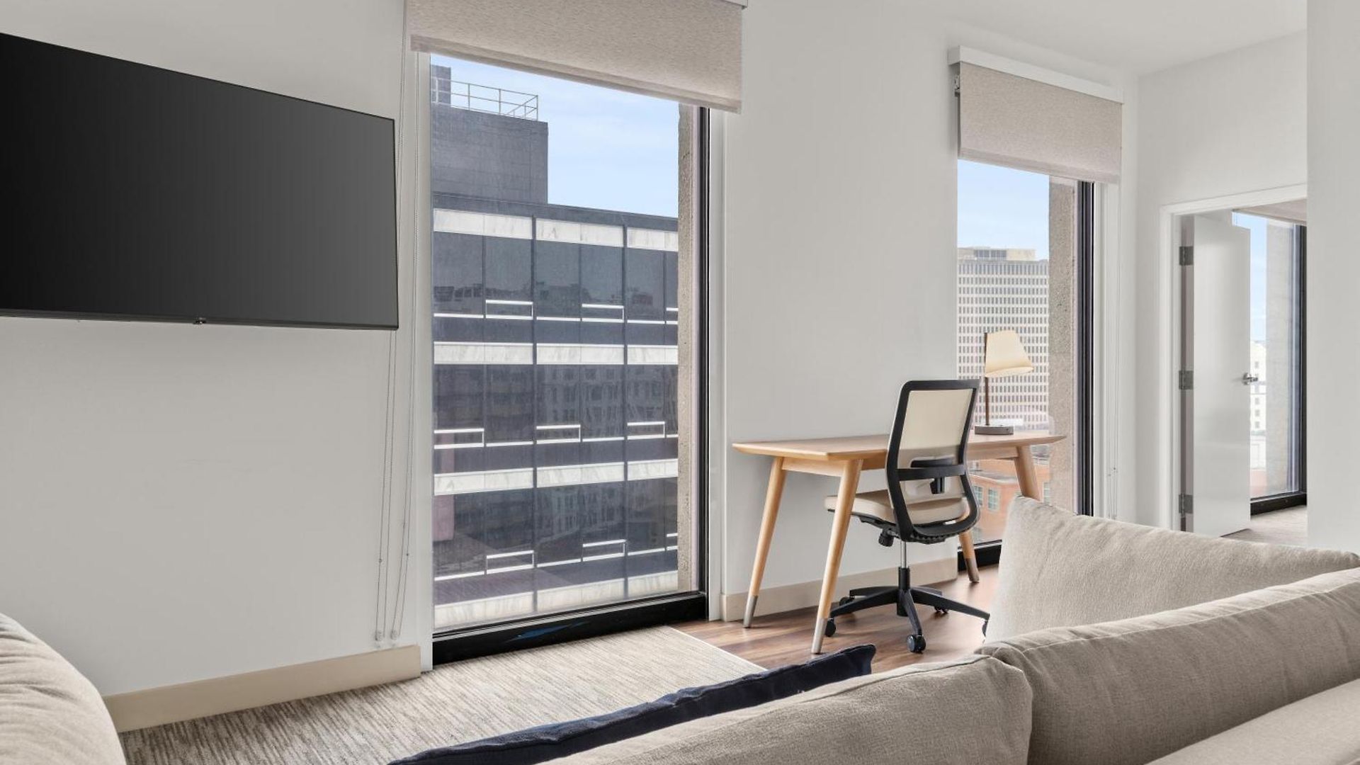 Hotel Element By Marriott Downtown 3*