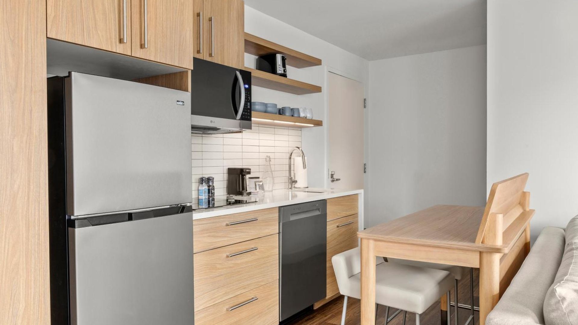 Hotel Element By Marriott Downtown 3*