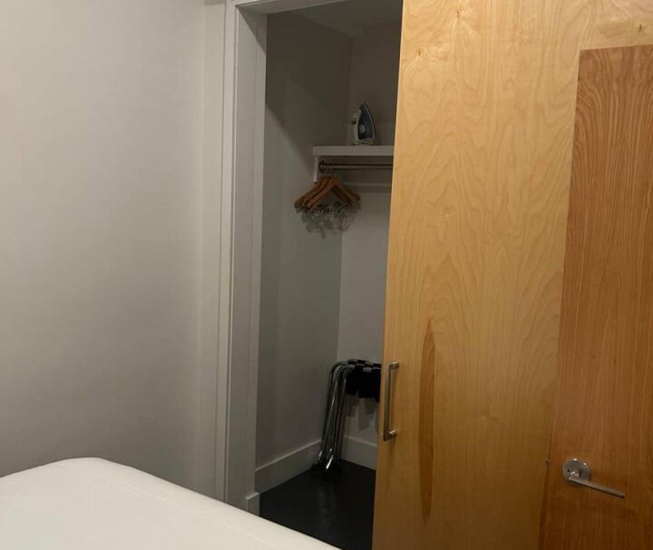 The Gregory 401 Hotel *