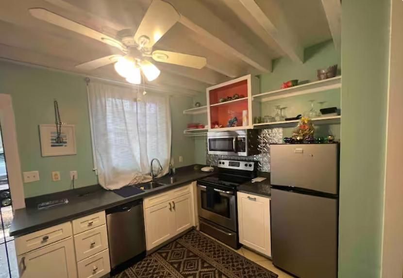 Petit Chateau Inn, French Quarter, New Orleans