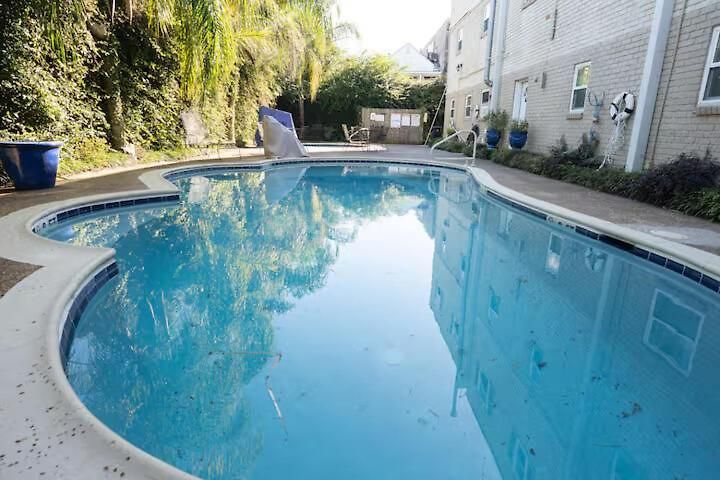 Frenchmen St 2br Hideaway W Pool & Hot Tub 3* New Orleans