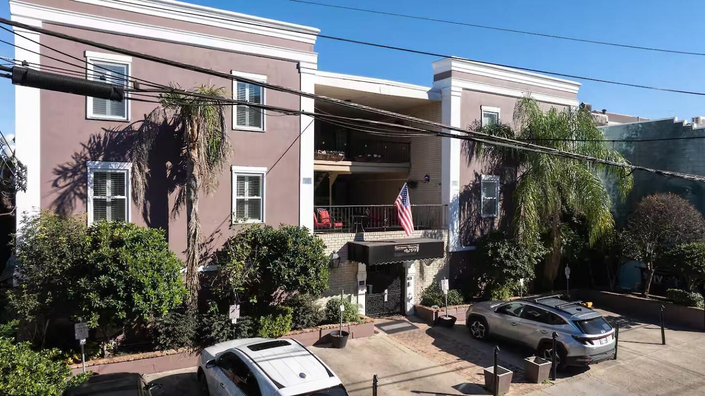 Aparthotel Chic 1br Retreat On Frenchmen Street W Pool 3*