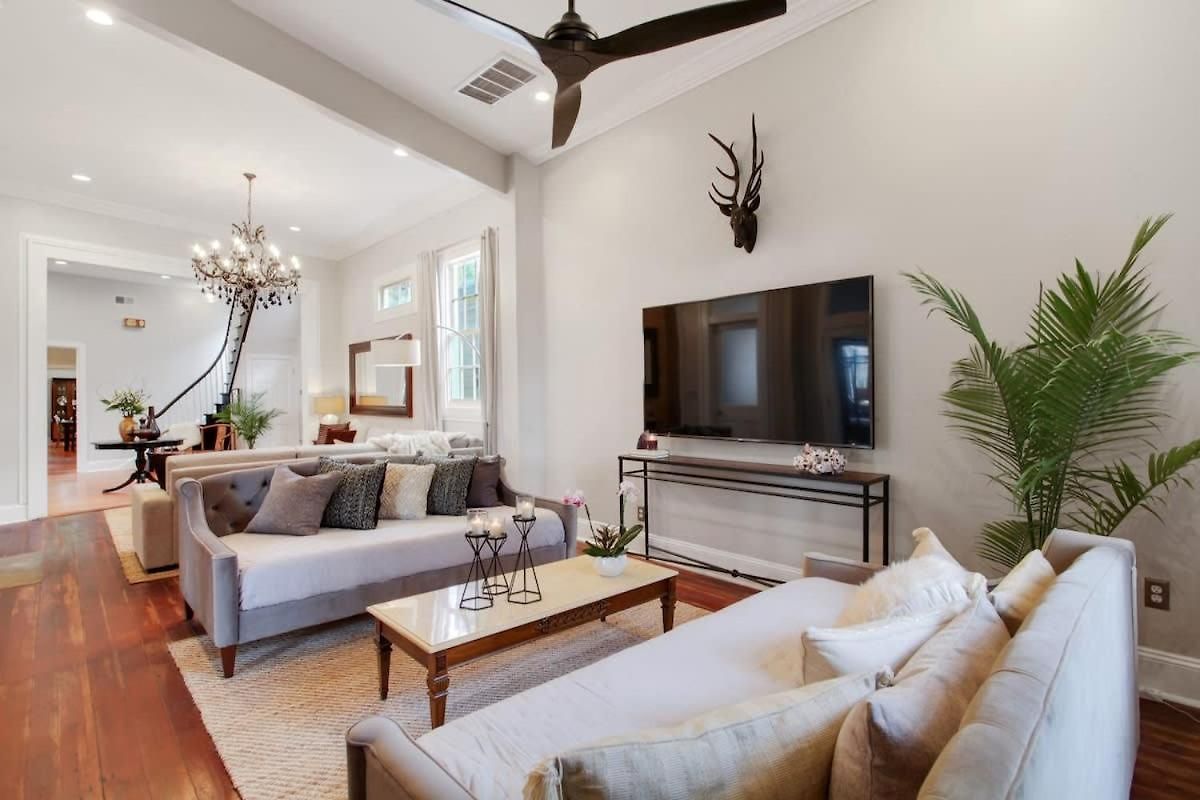 Historic 8br With Pool Hot Tub Holiday home New Orleans