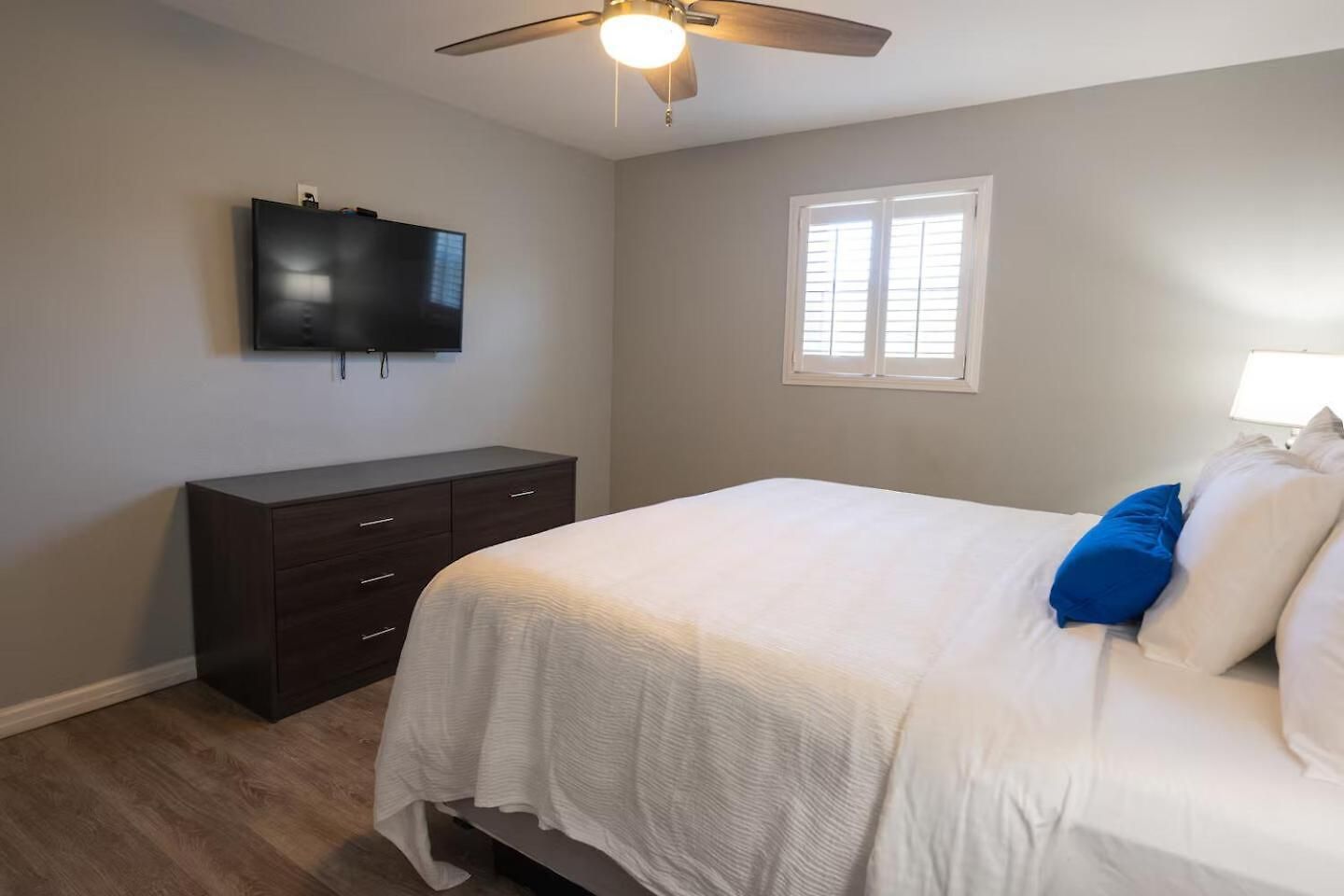 1br Frenchmen W Pool, Hot Tub & Balcony Aparthotel New Orleans