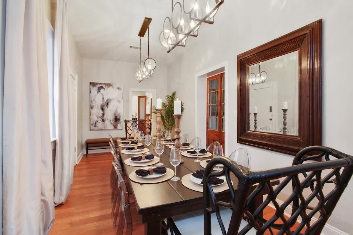 Historic 8br With Pool Hot Tub