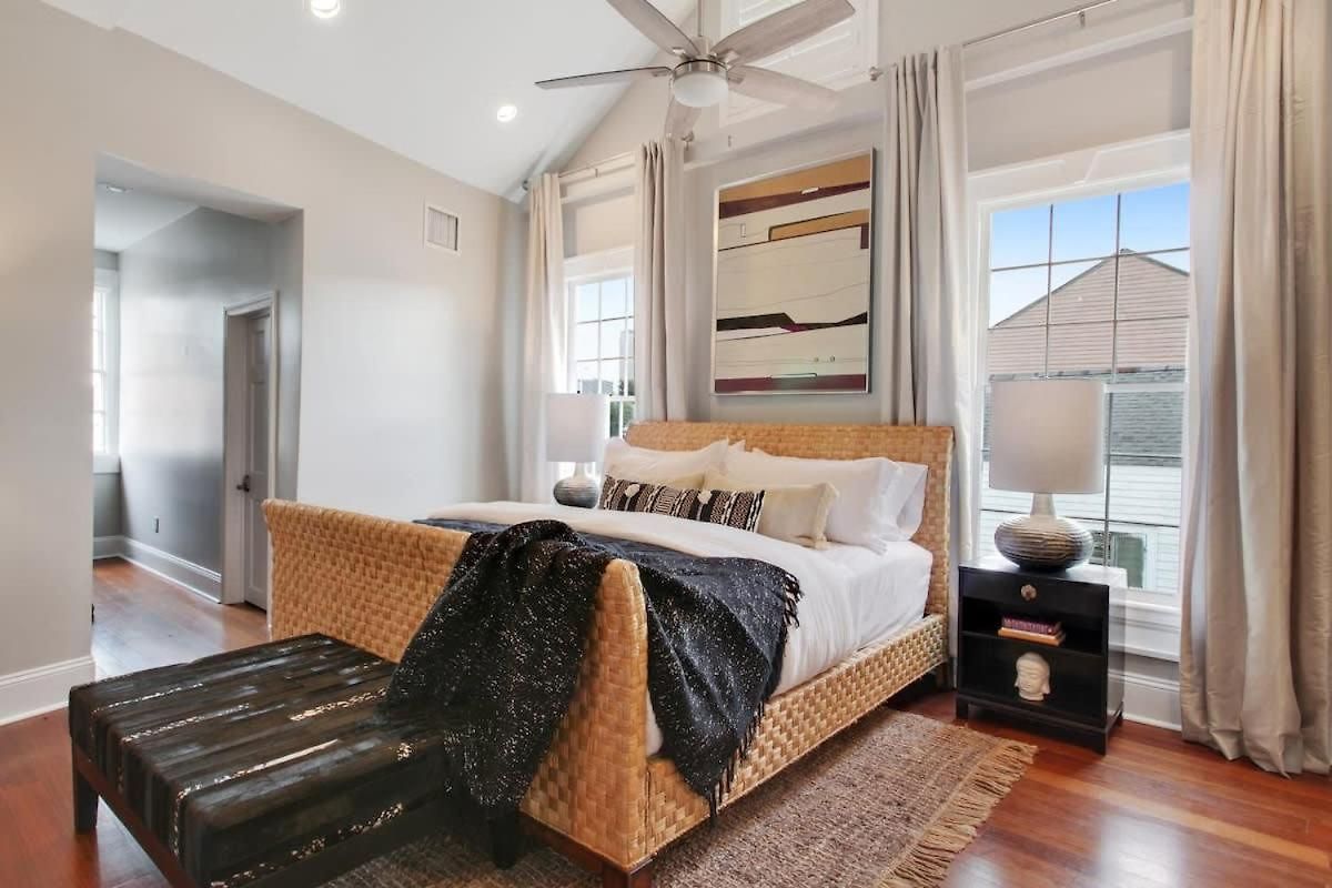 Historic 8br With Pool Hot Tub Holiday home *