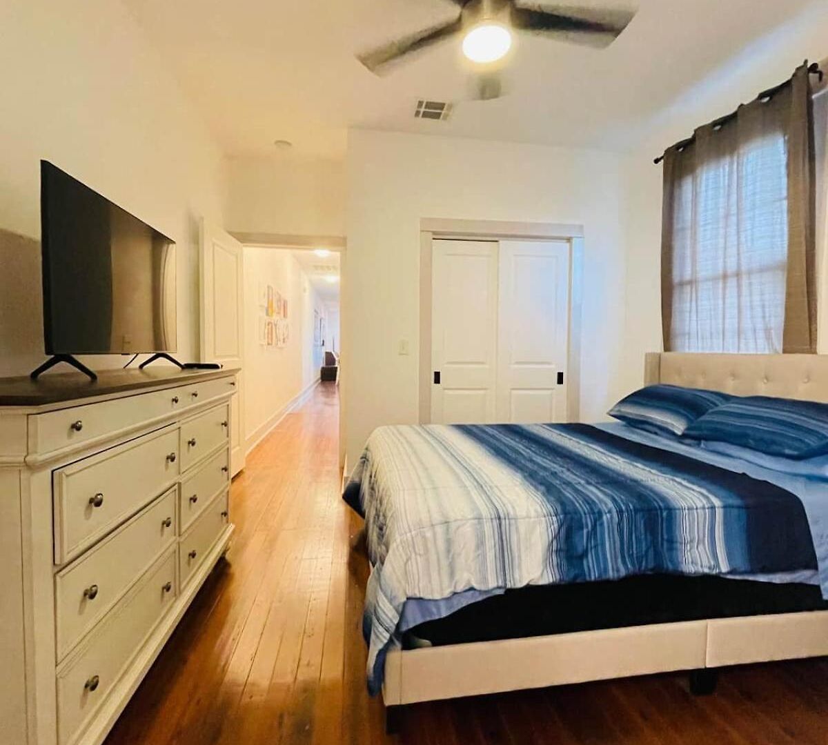 Beautiful Allen Toussaint Earhart Duplex Holiday home