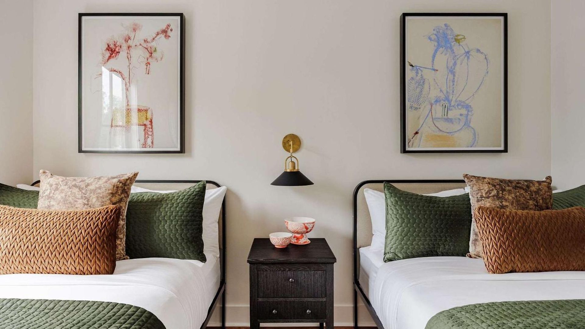 Luxe 6-bedroom Garden District Retreat Pool * New Orleans