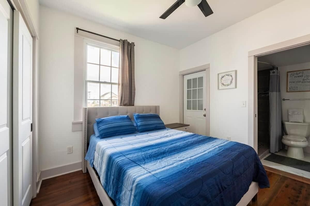 Holiday home Beautiful Allen Toussaint Earhart Duplex New Orleans