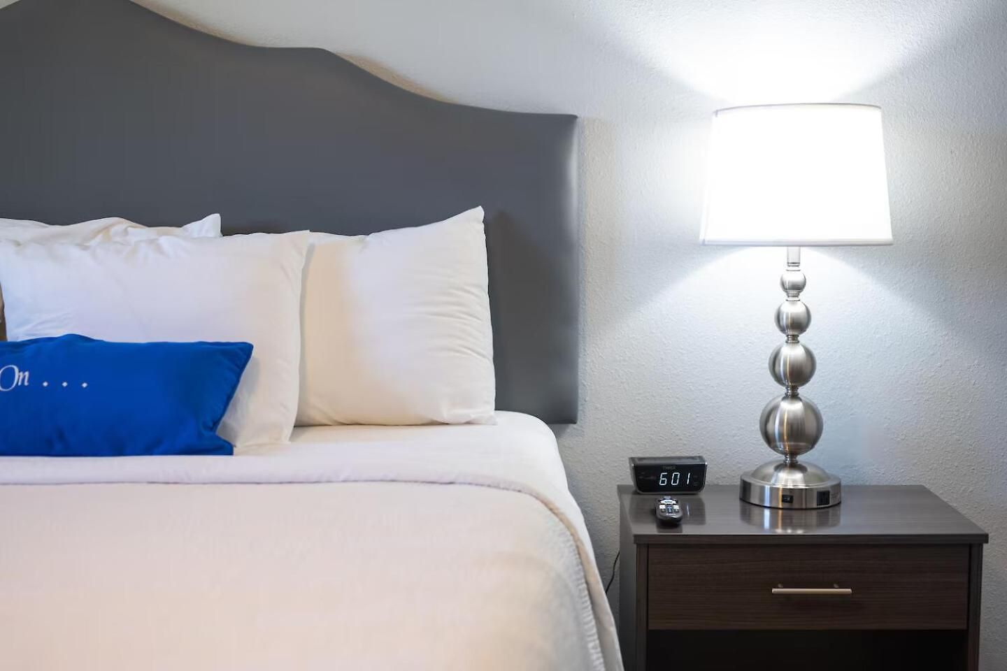 Frenchmen St 2br Hideaway W Pool & Hot Tub New Orleans