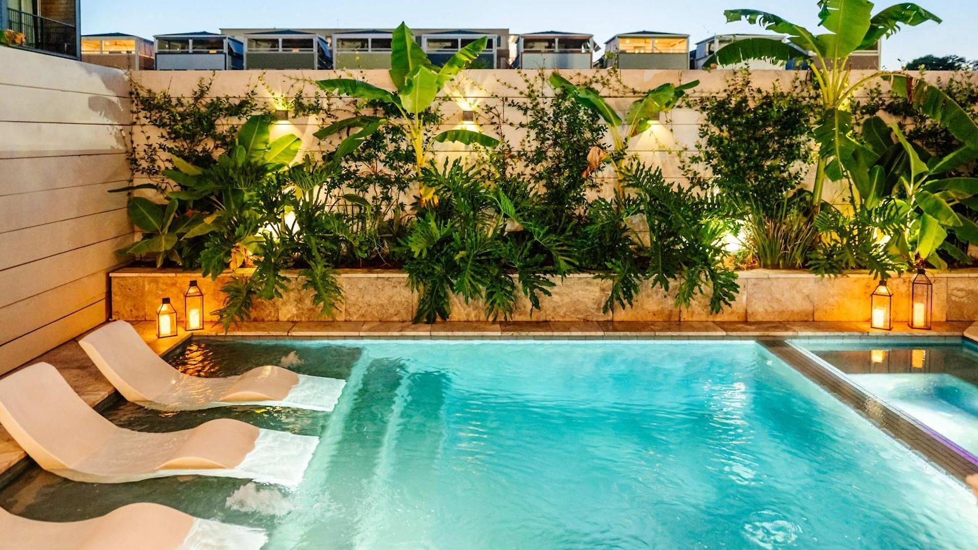 Holiday home Expansive 7 Bedroom Heated Pool &