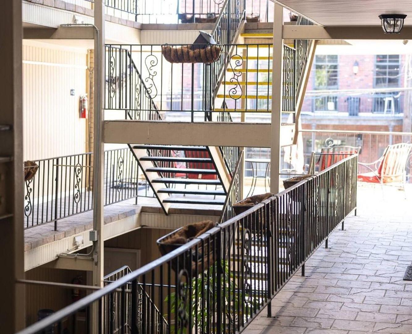 Refined 2br Escape On Frenchmen Street W Pool