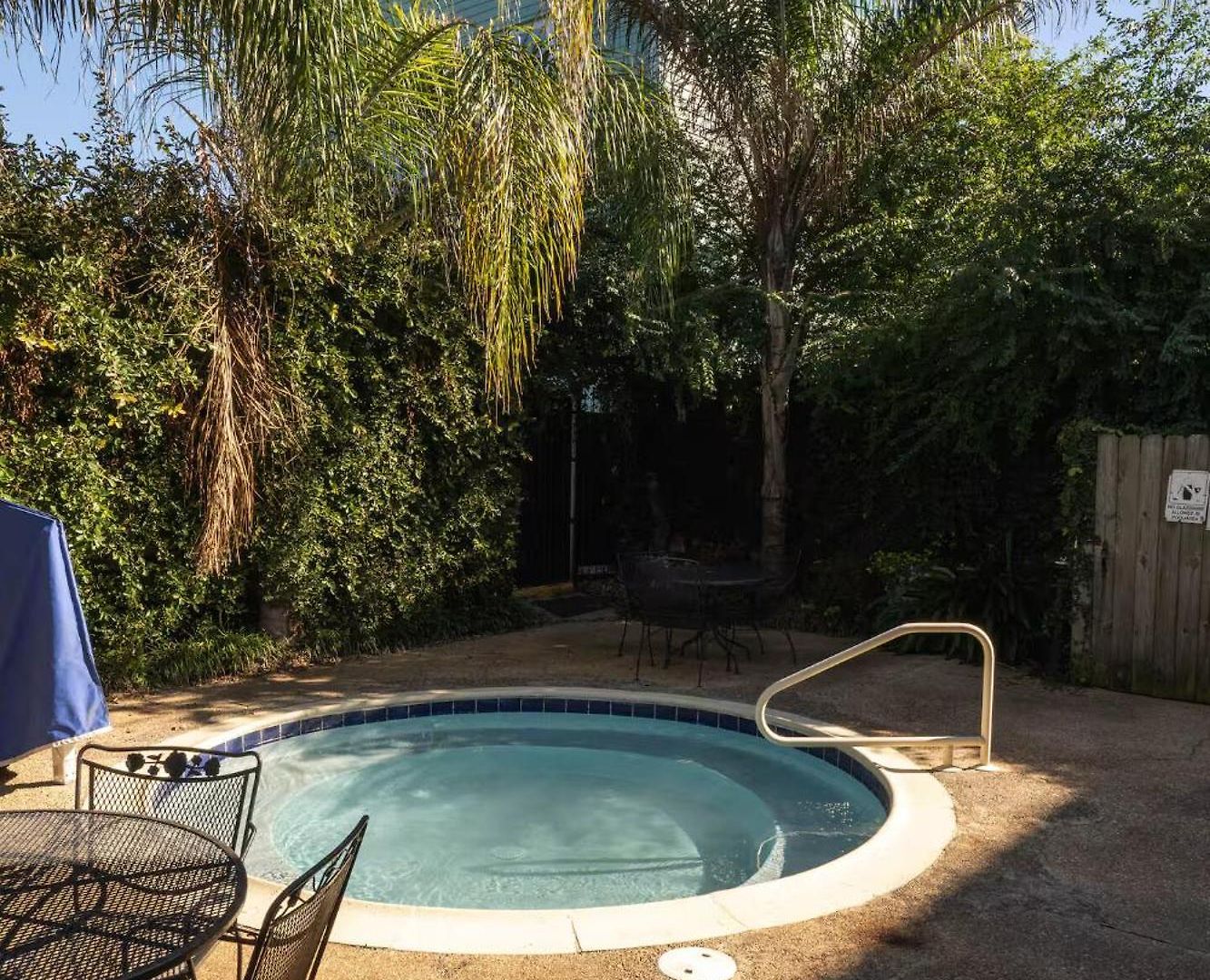 Aparthotel 2br Marigny Retreat Near Frenchmen W Pool & Tub New Orleans