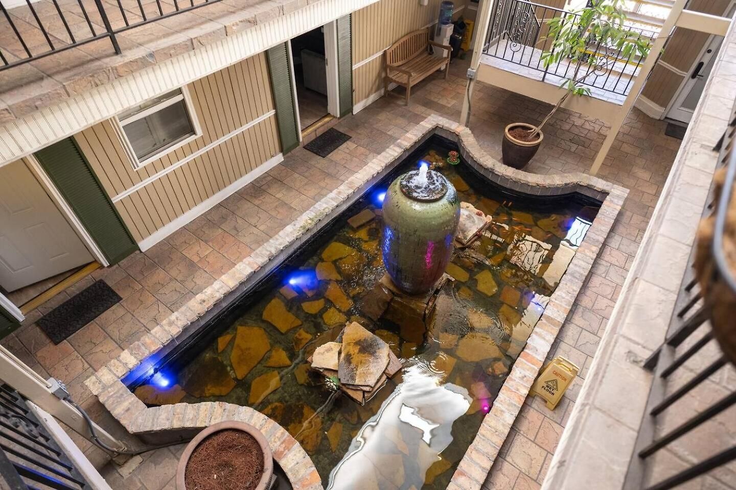 Refined 2br Escape On Frenchmen Street W Pool Aparthotel 3*