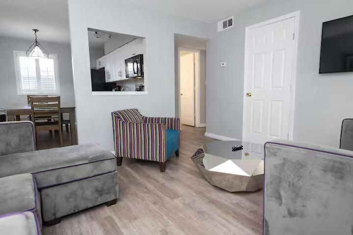 Aparthotel Frenchmen 2br Retreat W Free Parking & Pool 3*