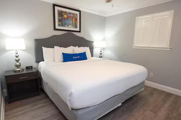 Aparthotel Frenchmen 2br Retreat W Free Parking & Pool New Orleans
