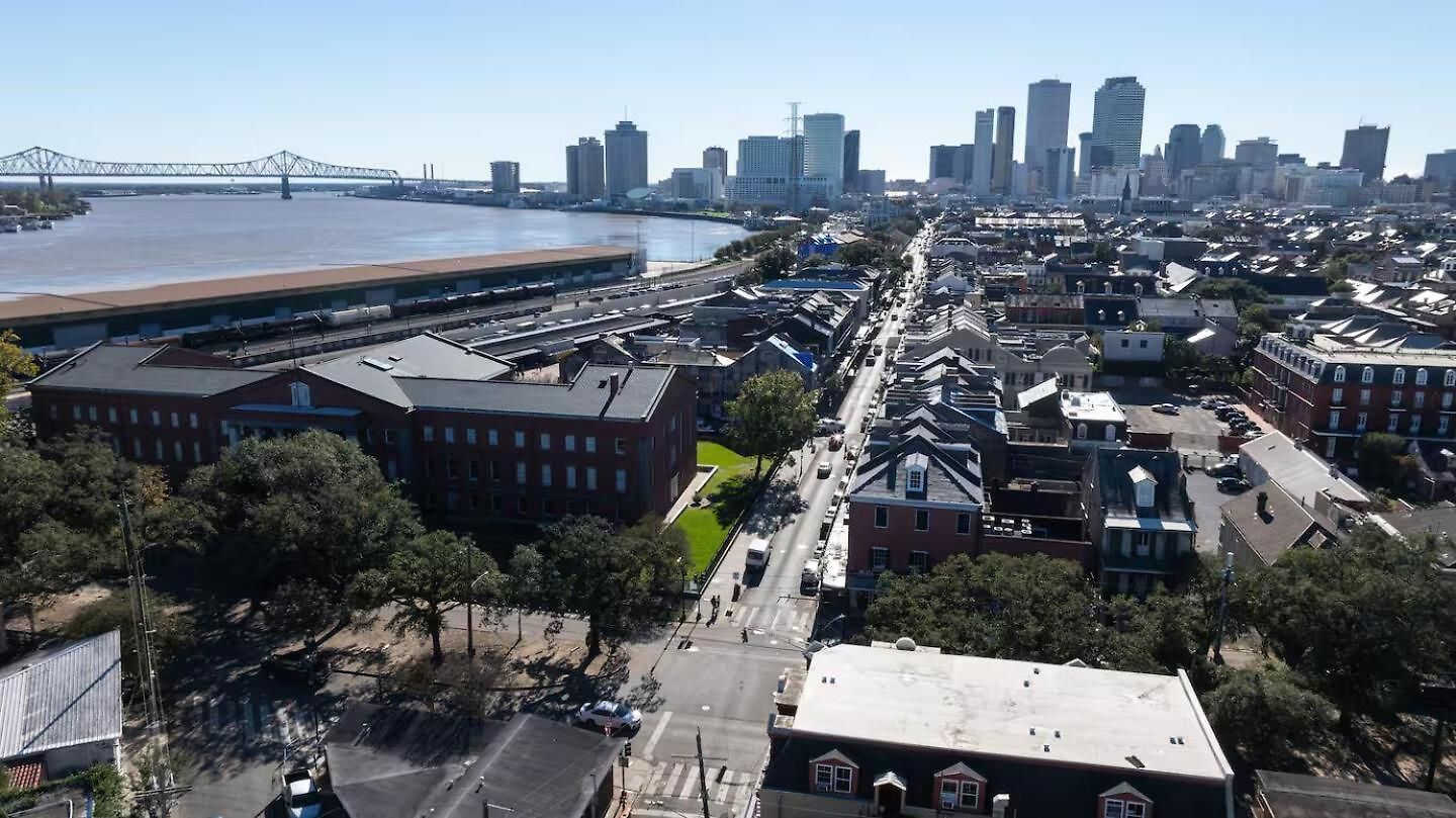Frenchmen 1br Escape W Pool & Hot Tub Access New Orleans