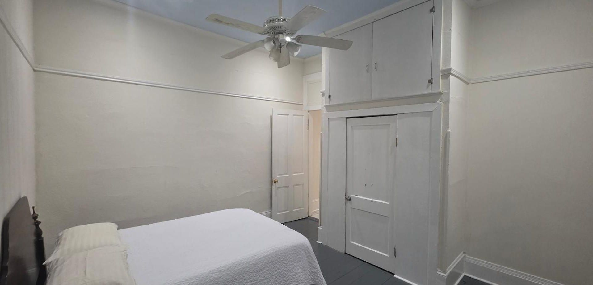 2br Penthouse On Claiborne New Orleans