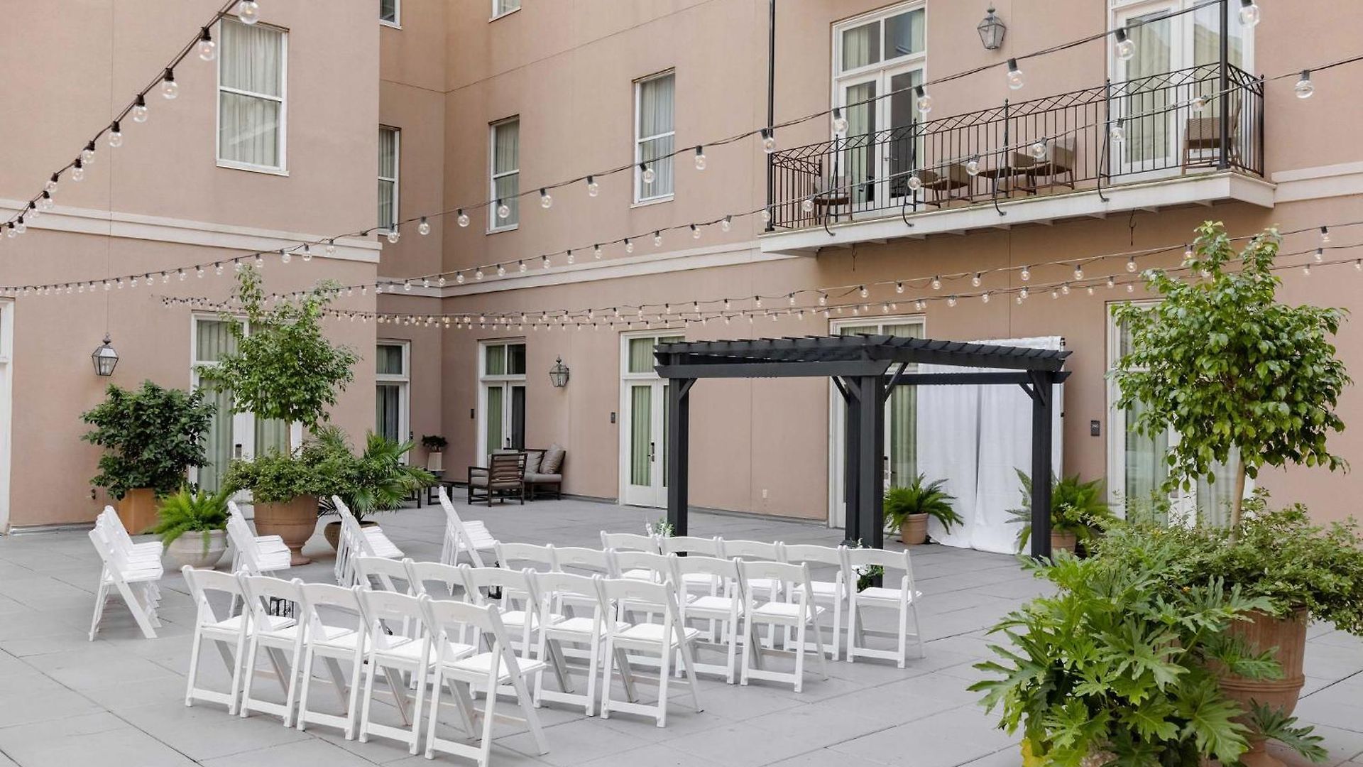 Hyatt Centric French Quarter Hotel 4*