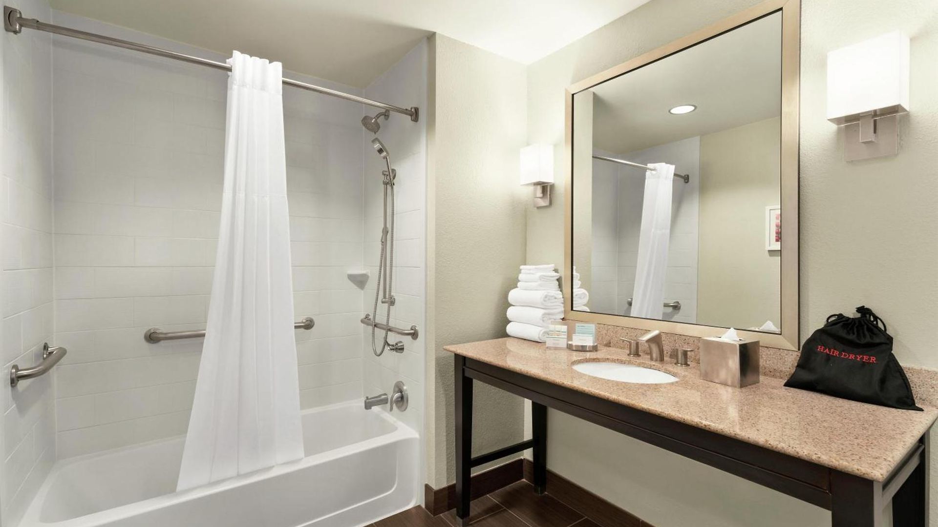 Hotel Hampton & Downtown French Quarter Area New Orleans