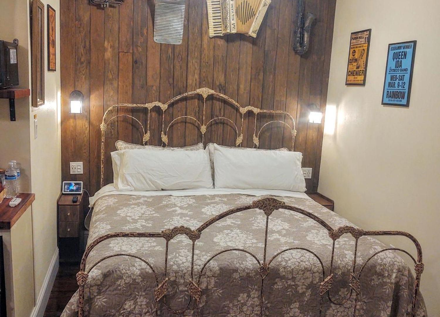 Inn The Blue60 Marigny Inn
