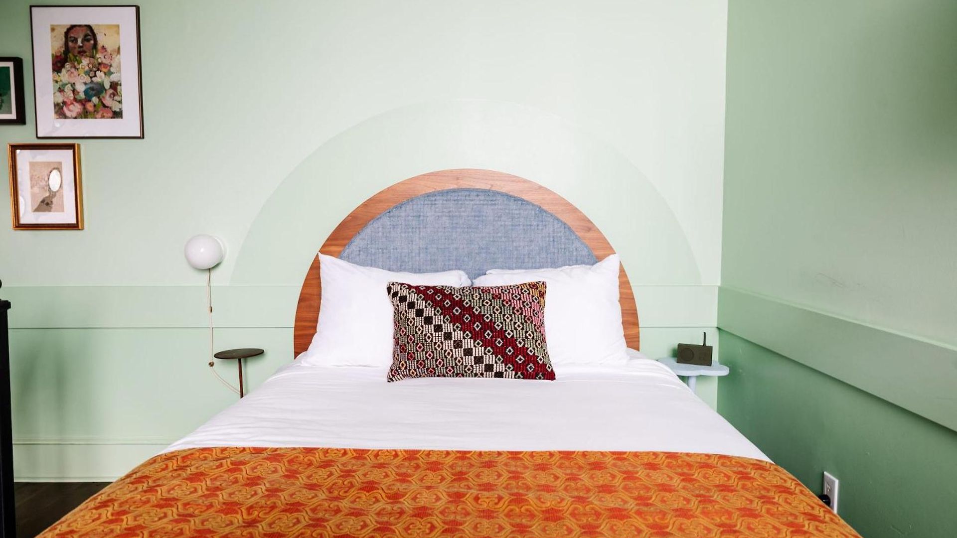 The Frenchmen By Kasa Living 3*