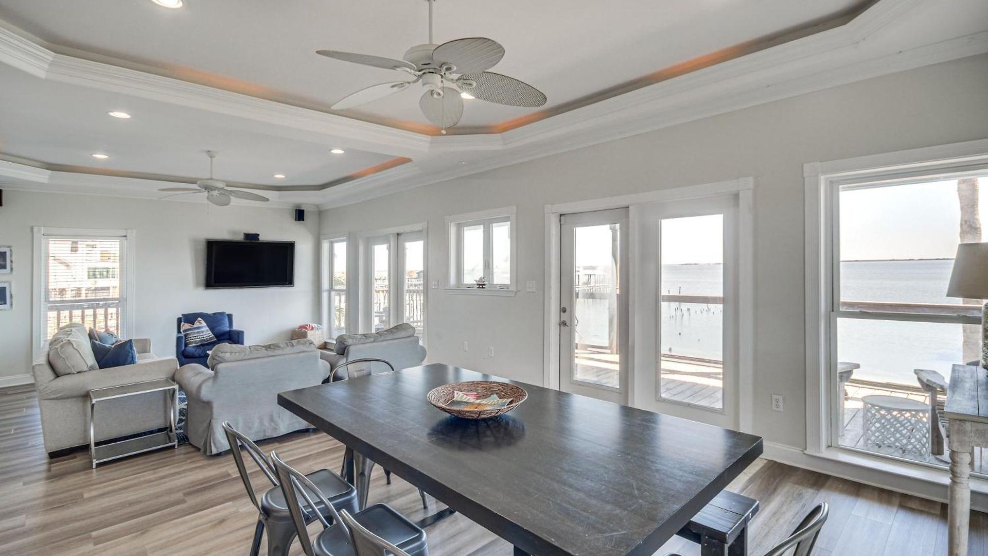 Private Dock & Pool: Luxe Nola Group Getaway! *