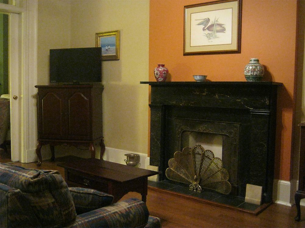Hotel Grenoble House New Orleans