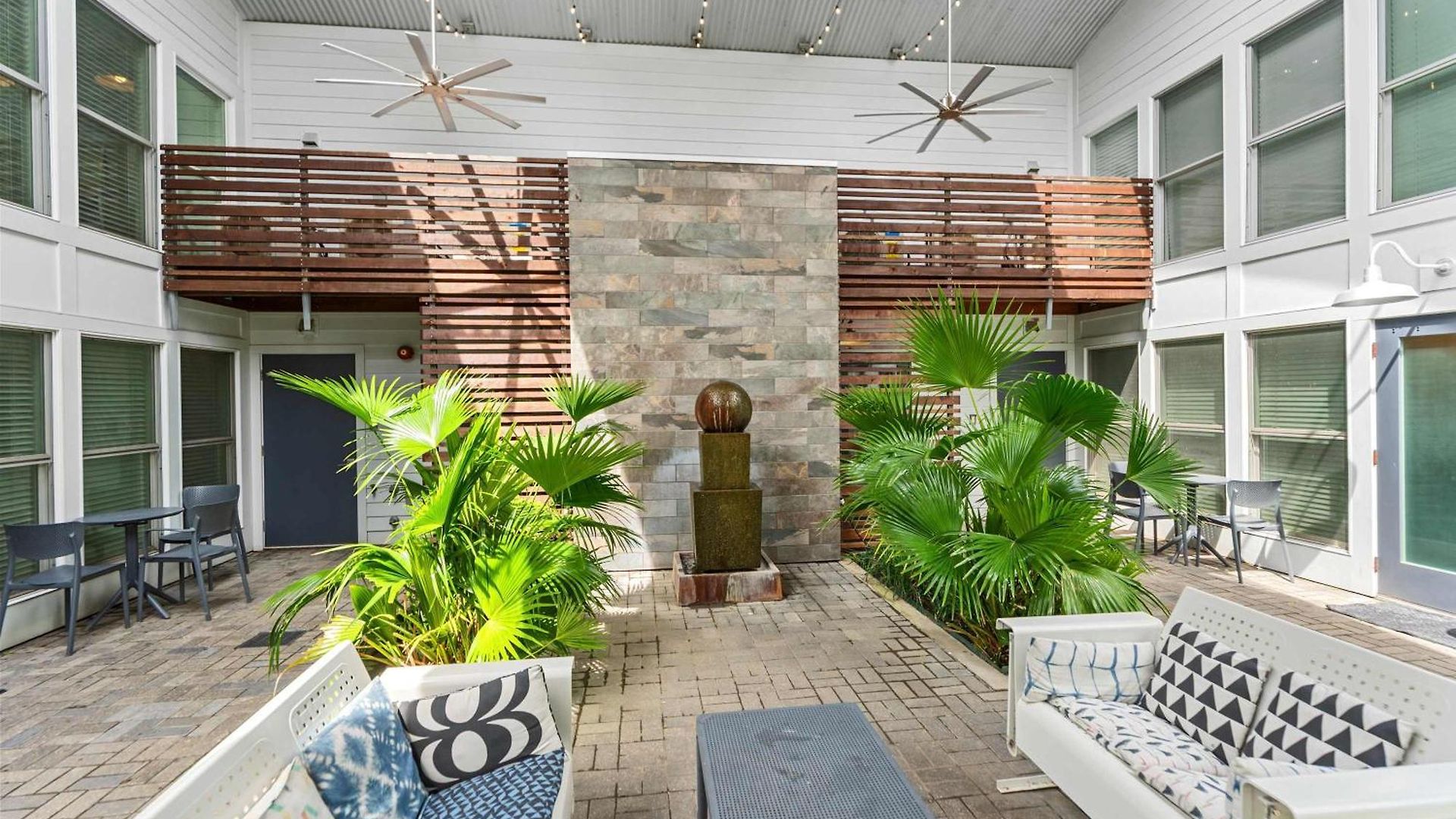 Moon 401 - Half Moon - 2br - 2 Bath * New Orleans