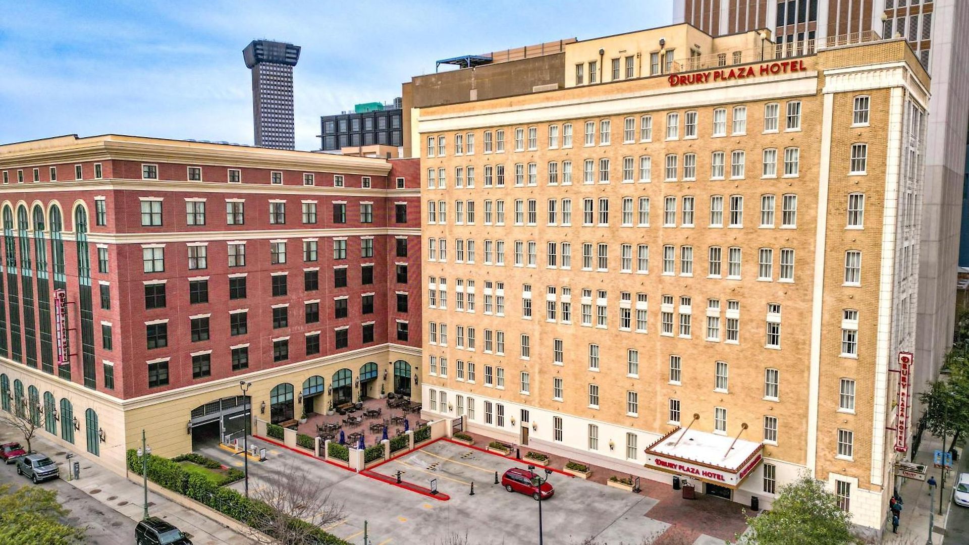 Hotel Drury Plaza 4*