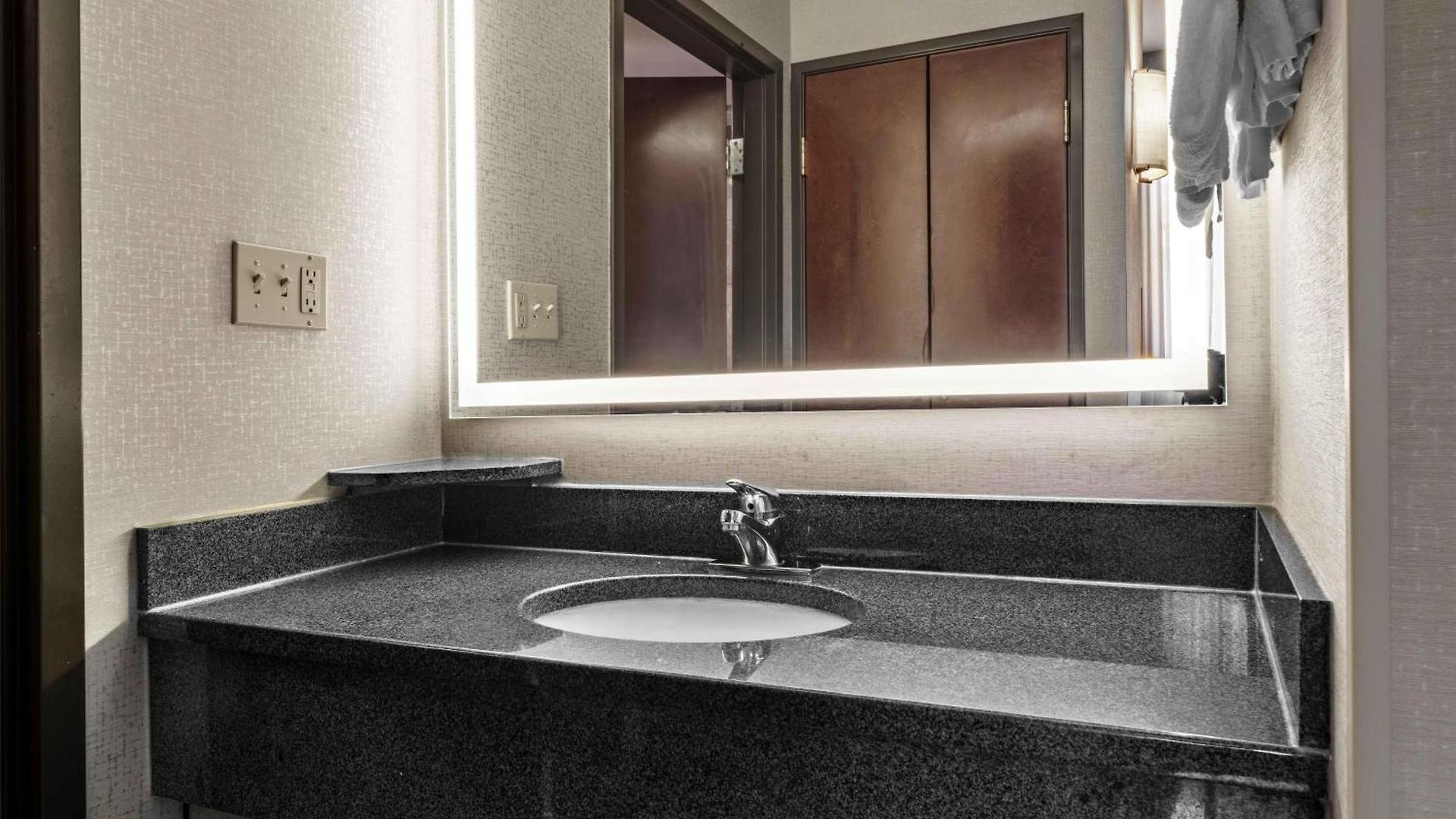 Hotel Drury Plaza