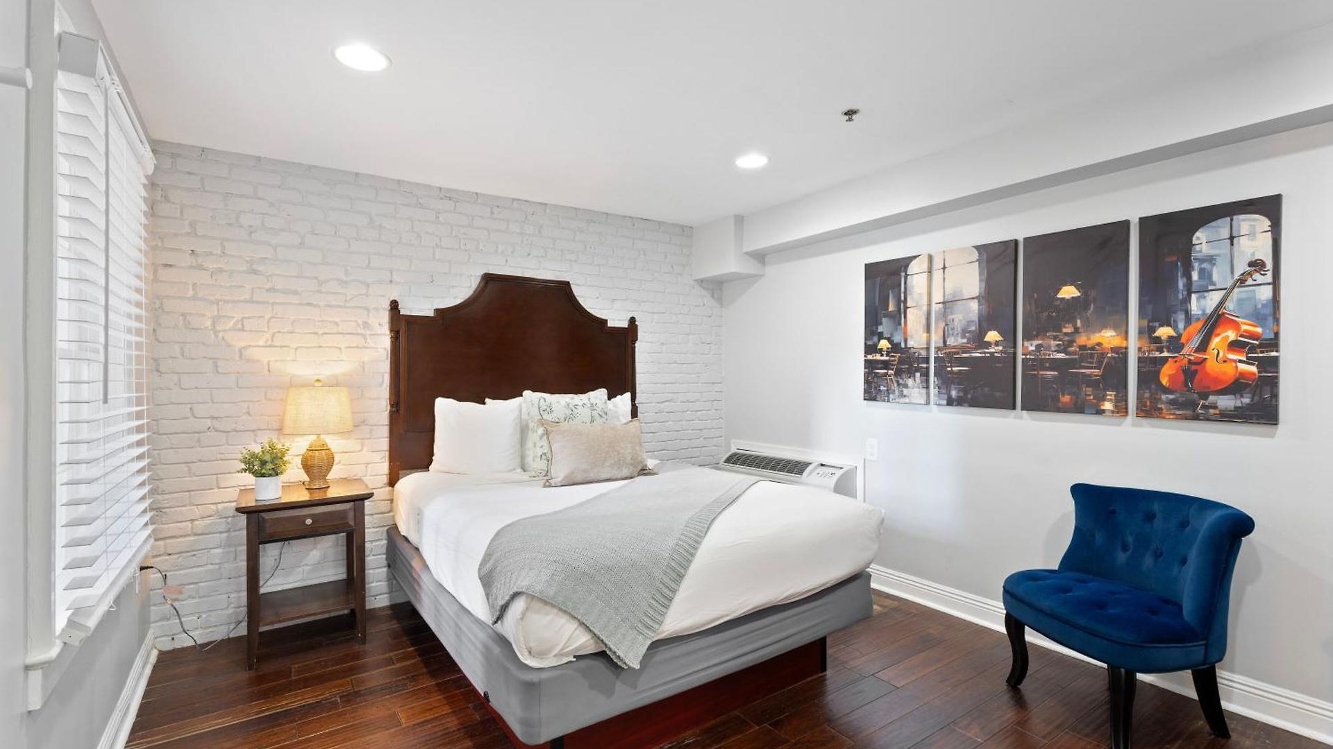 Hotel St. Pierre French Quarter 3*