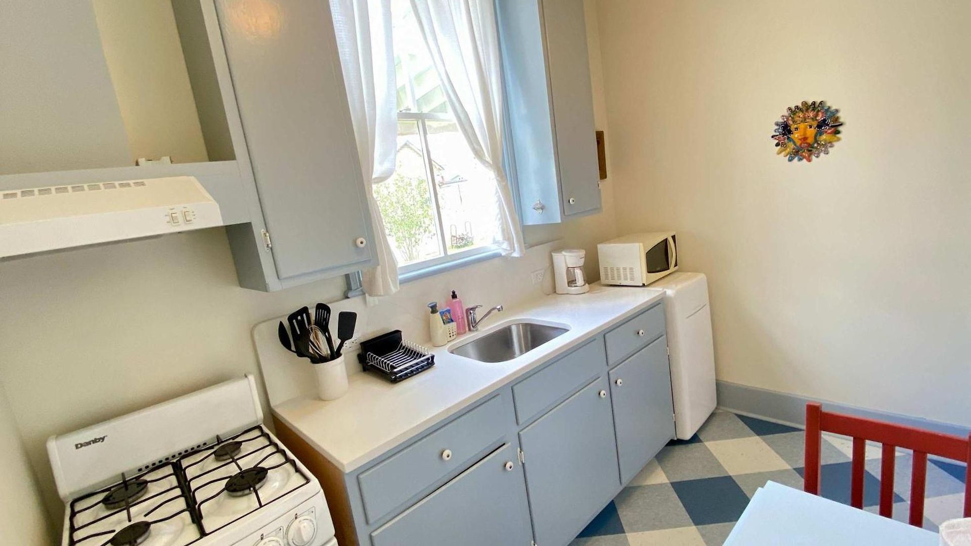 Fab On Tree-lined Street W Bikes Apartment *