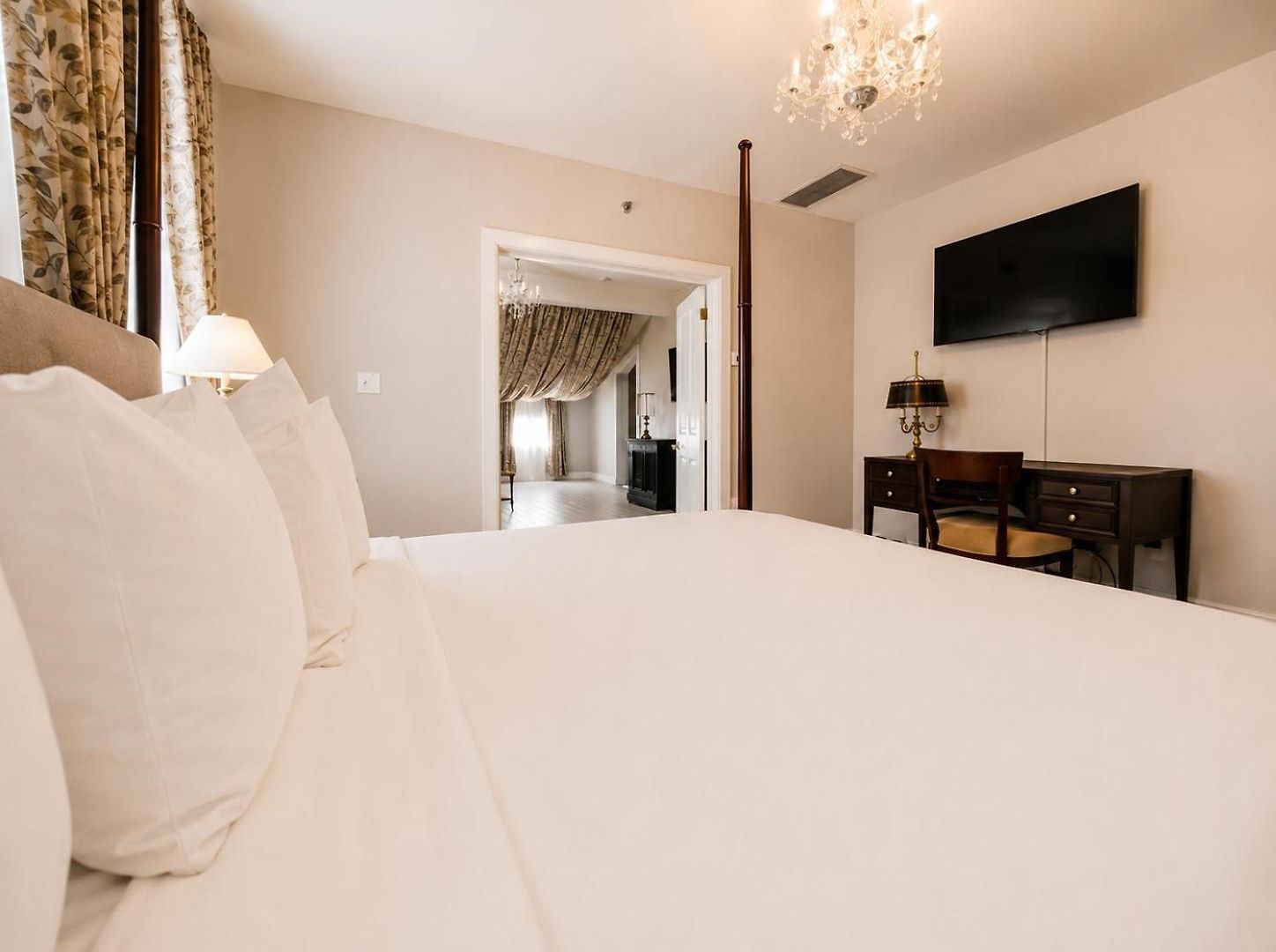 Maison Saint Charles 3*