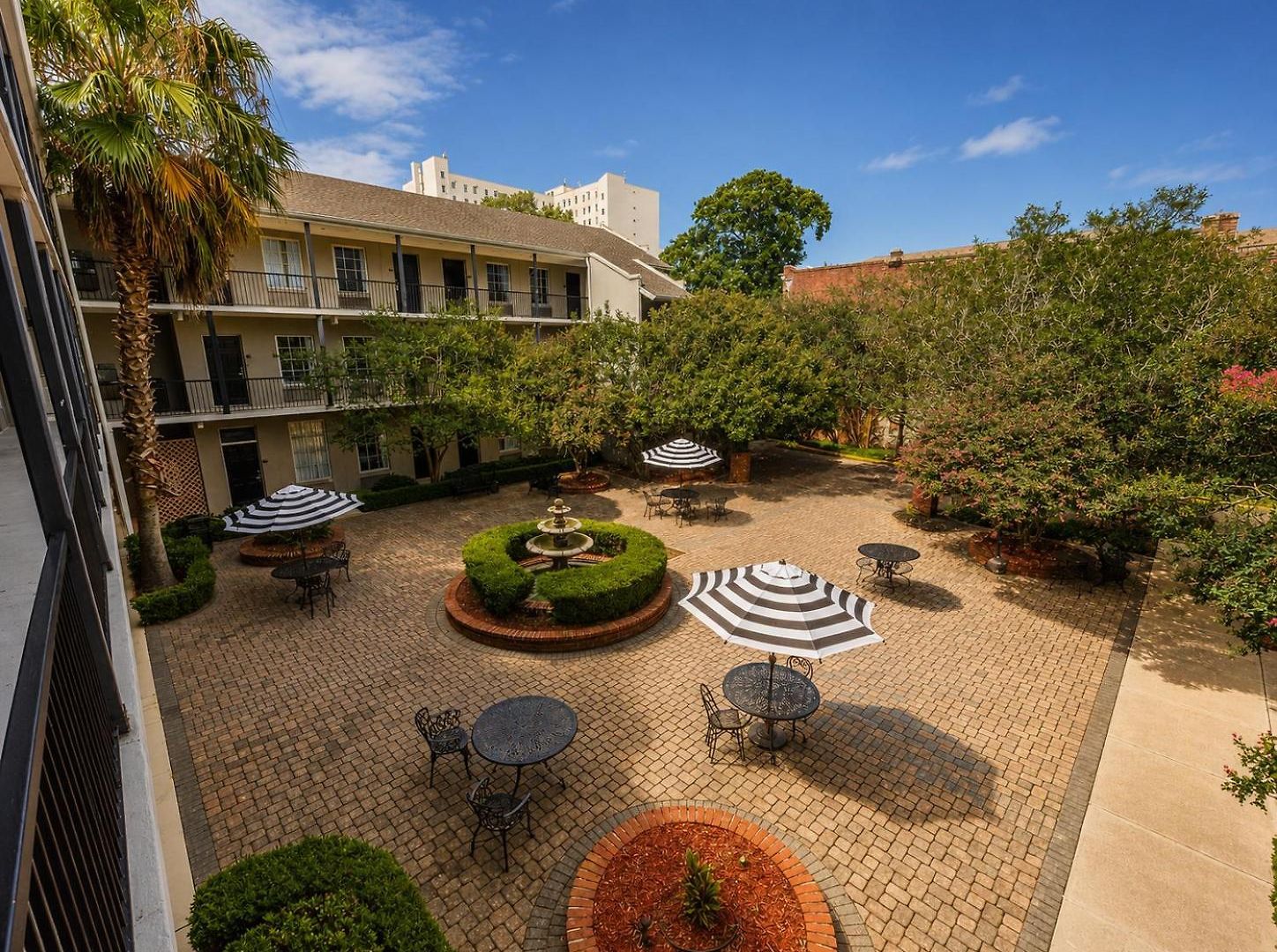 Maison Saint Charles New Orleans