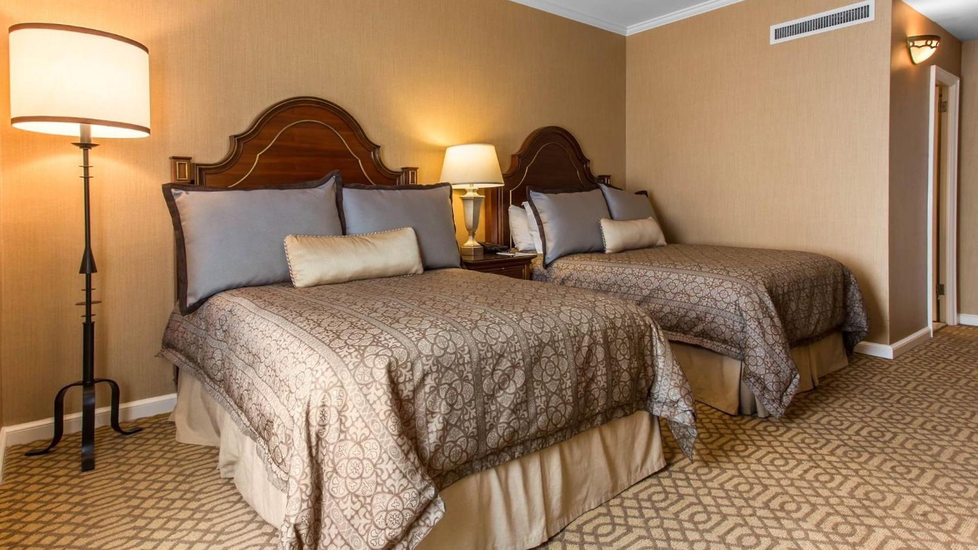 Hotel Omni Royal Orleans 4*