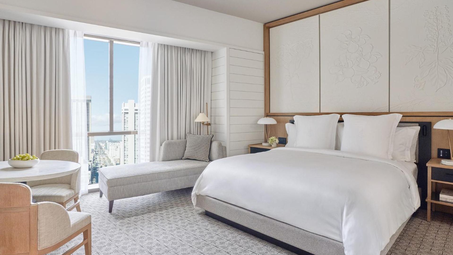 Four Seasons Hotel