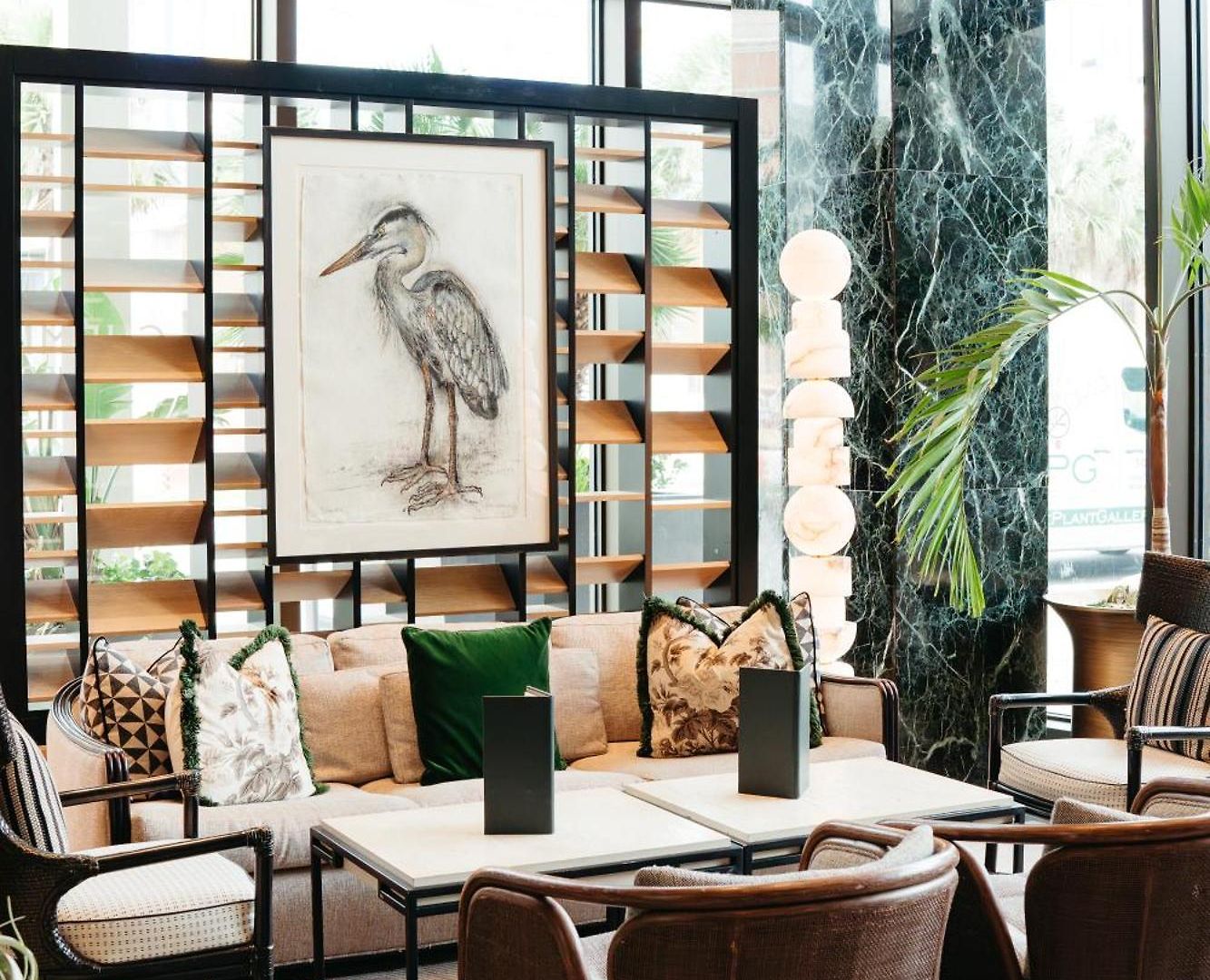 Four Seasons Hotel 5*
